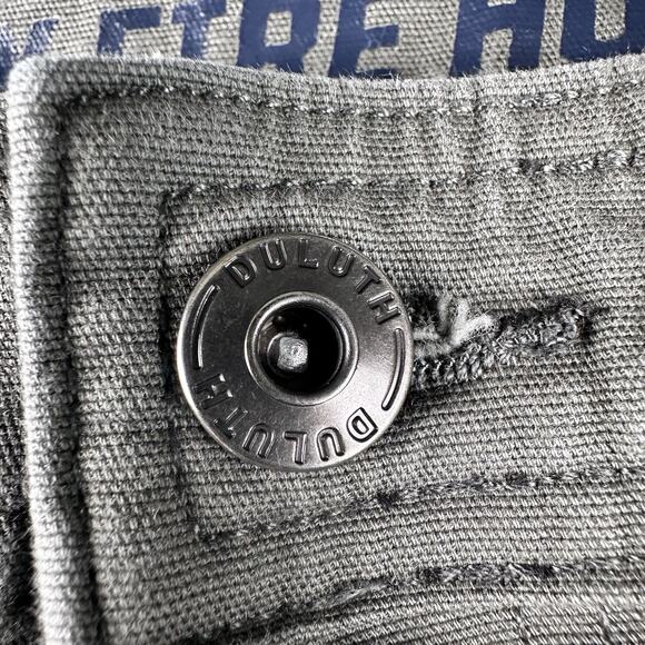 Duluth Men 44 Flex Fire Hose Relaxed Fit Cargo Shorts Khaki Green Stretch - Picture 5 of 13